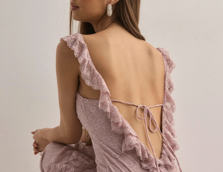 Nelly Delicate Lace Dress