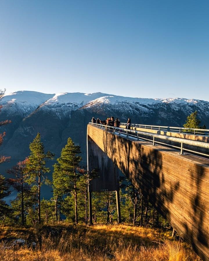 Bilde av utsiktspunktet Stegastein med utsikt til Aurlandsfjorden i Sogn