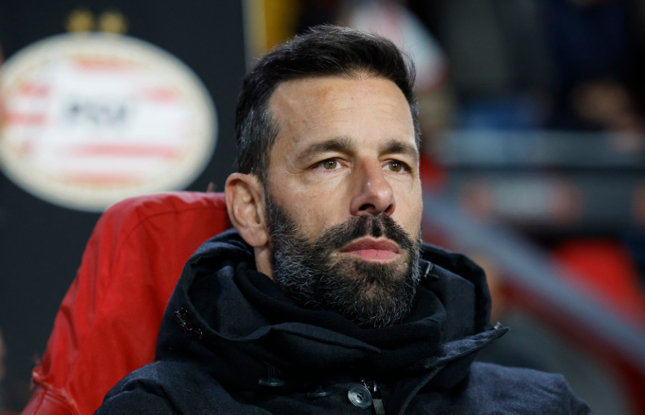 Soccer Football - Europa League - Play-Off Second Leg - PSV Eindhoven v Sevilla - Philips Stadion, Eindhoven, Netherlands - February 23, 2023 PSV Eindhoven coach Ruud van Nistelrooy