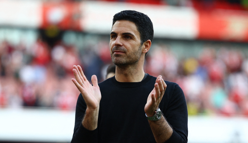 Premier League - Arsenal v Everton - Emirates Stadium, London, Britain - May 19, 2024 Arsenal manager Mikel Arteta during the lap of appreciation after the match