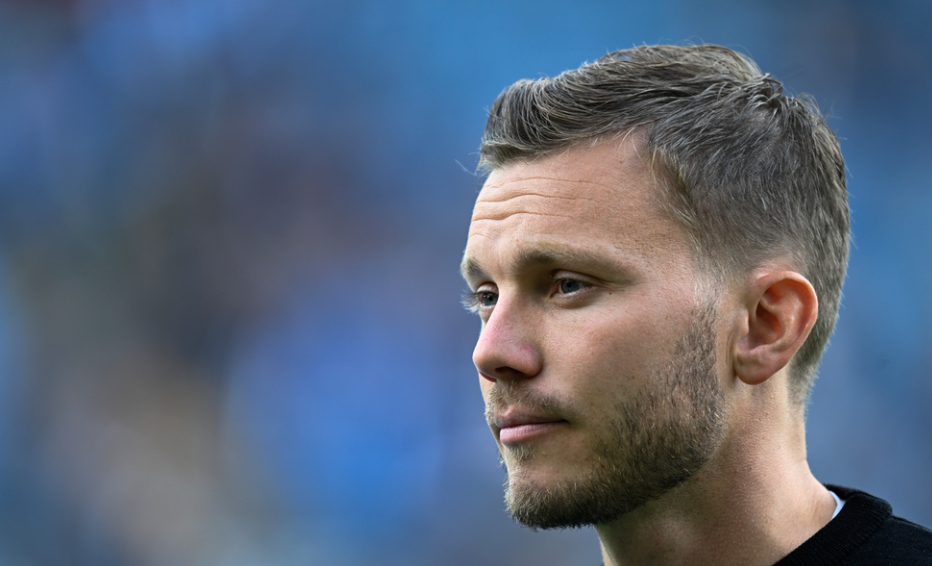 Stavanger 20240630. Rosenborgs trener Alfred Johansson før kampen. Eliteseriekampen i fotball mellom Viking og Rosenborg på SR-bank arena i Stavanger. 