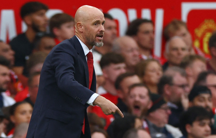 Soccer Football - Premier League - Manchester United v Liverpool - Old Trafford, Manchester, Britain - September 1, 2024 Manchester United manager Erik ten Hag reacts