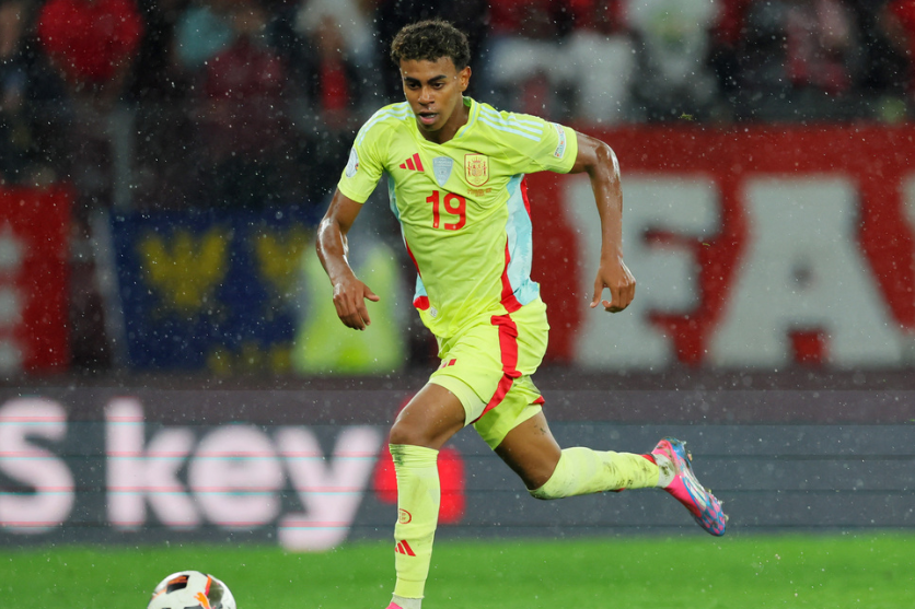 Soccer Football - Nations League - League A - Group 4 - Switzerland v Spain - Stade de Geneve, Geneva, Switzerland - September 8, 2024 Spain's Lamine Yamal in action