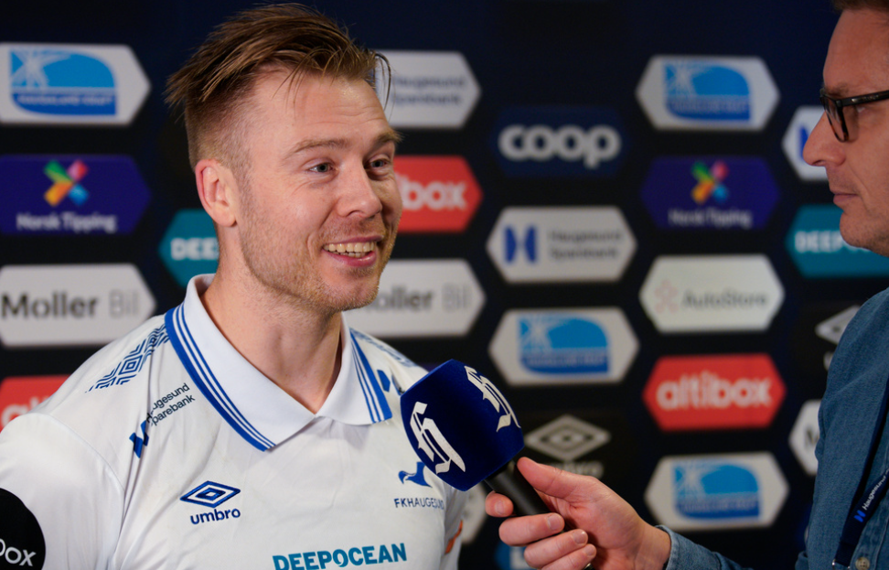 Haugesund 20231203. Haugesunds Alexander Toft Søderlund i intervjusonen etter eliteseriekampen i fotball mellom FK Haugesund og Stabæk på Haugesund Sparebank Arena. 