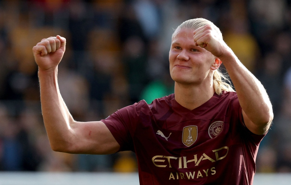 Manchester City's Norwegian striker #09 Erling Haaland reacts following the English Premier League football match between Wolverhampton Wanderers and Manchester City at the Molineux stadium in Wolverhampton, central England on October 20, 2024.