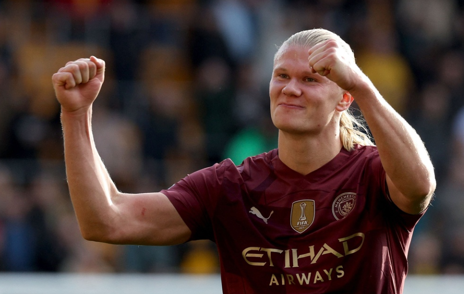 Manchester City's Norwegian striker #09 Erling Haaland reacts following the English Premier League football match between Wolverhampton Wanderers and Manchester City at the Molineux stadium in Wolverhampton, central England on October 20, 2024. 