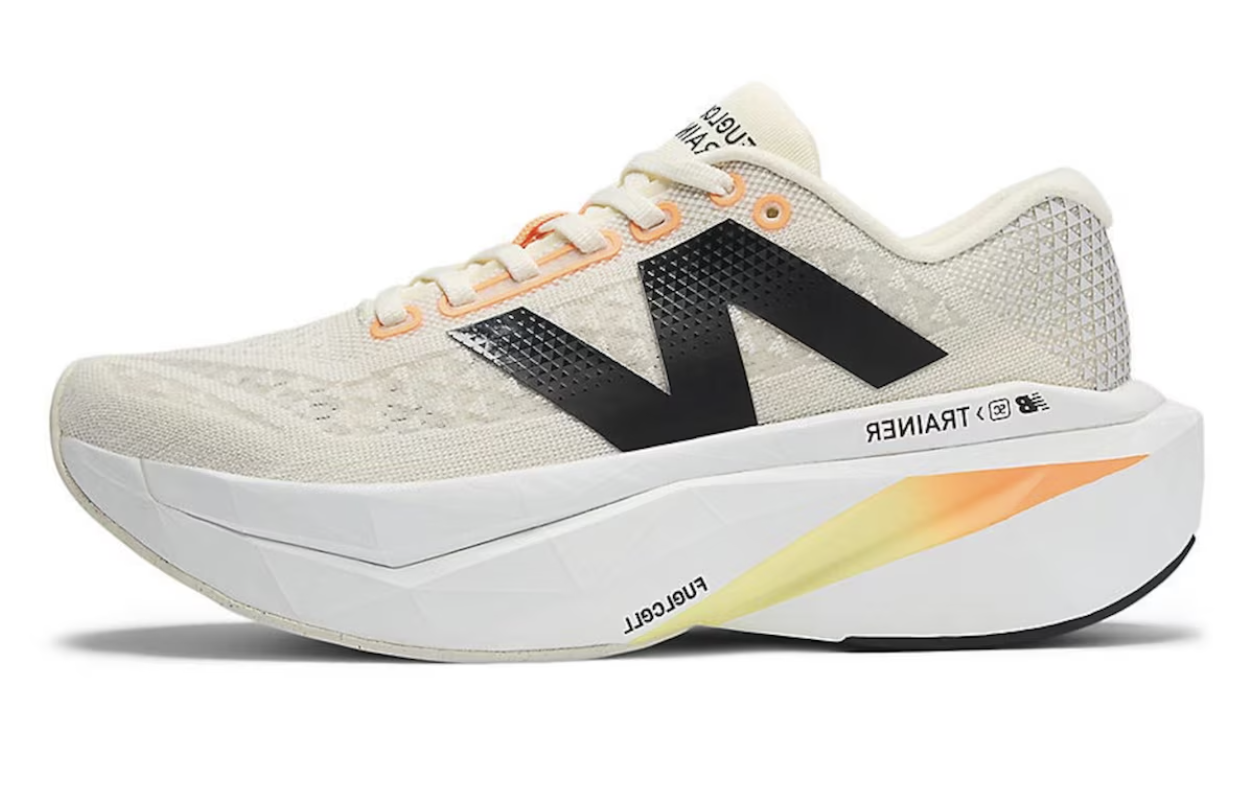 New Balance FuelCell SuperComp Trainer V3