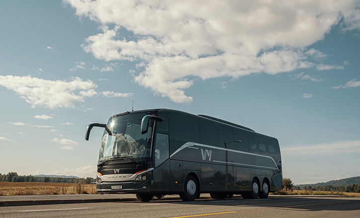 Ta buss mens togene står stille