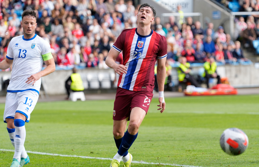 Jørgen Strand Larsen under privatlandskampen i fotball mellom Norge og Kosovo på Ullevaal stadion.