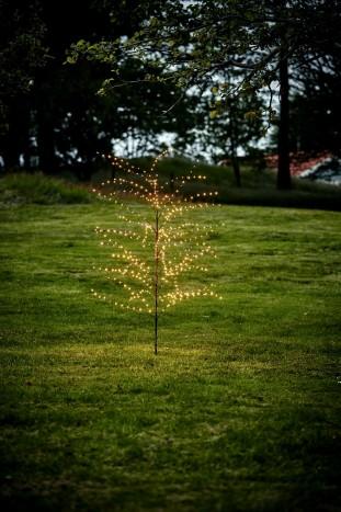 Dekorasjonstre som lyser til hagen som utebelysning