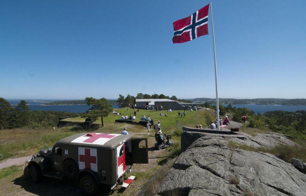 På festningsanlegget Møvik fort fra annen verdenskrig ligger den nest største kanonen som noensinne er montert på land.