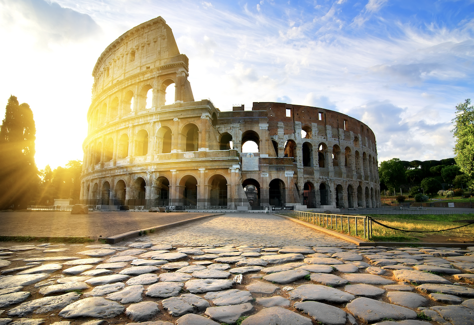 Amfiteateret Colosseum i Roma i Italia.