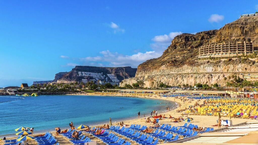 Bilde av utsikten på Amadores stranden på Gran Canaria.