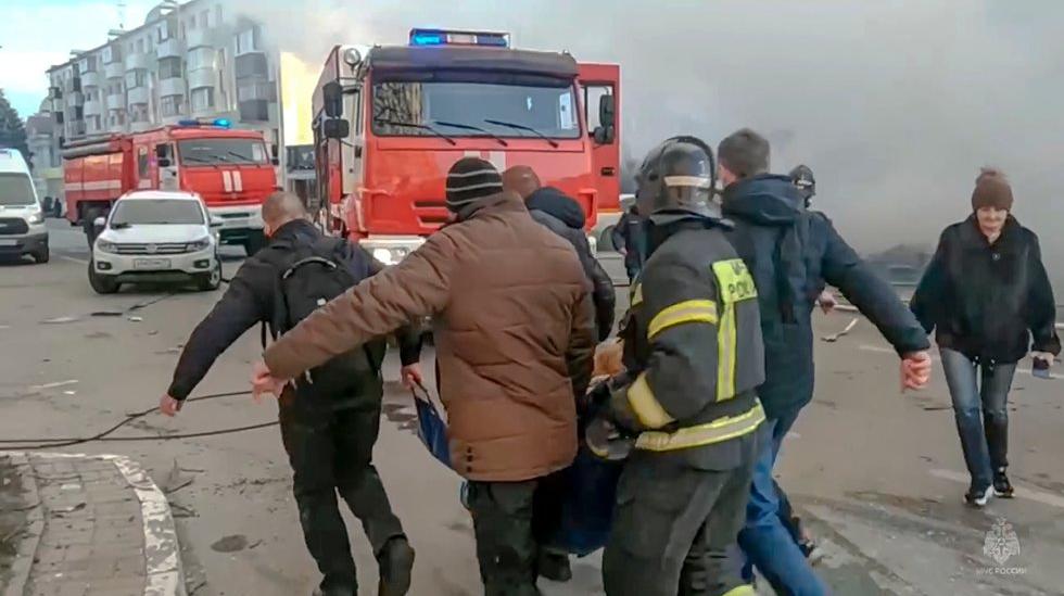 La Russia accusa l'Ucraina di aver ucciso 14 persone in un attacco ad una città di confine