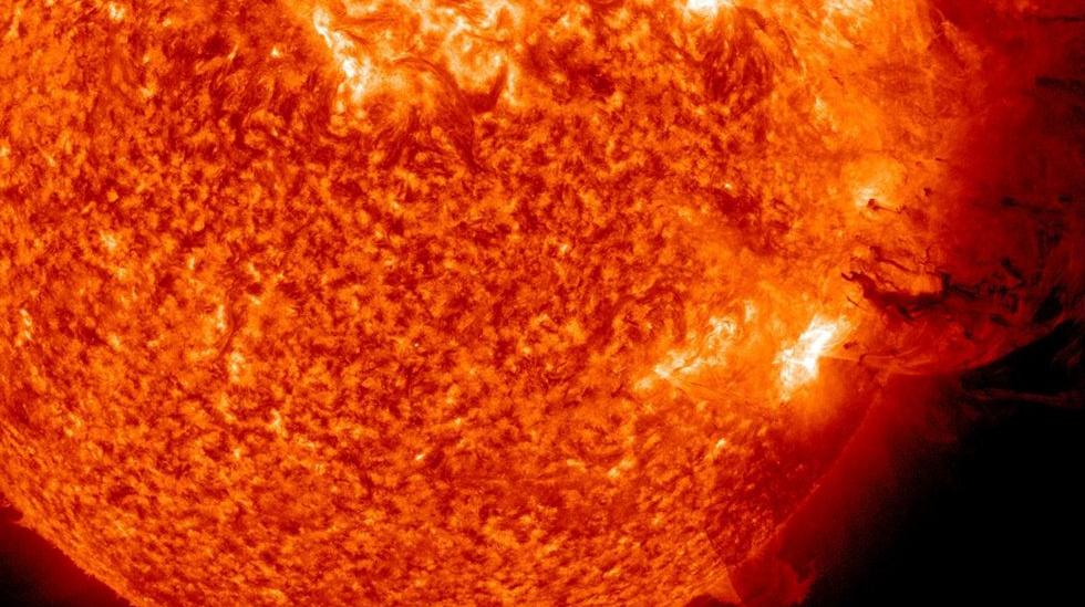 New solar storm warning: Could knock out GPS, electricity and radio