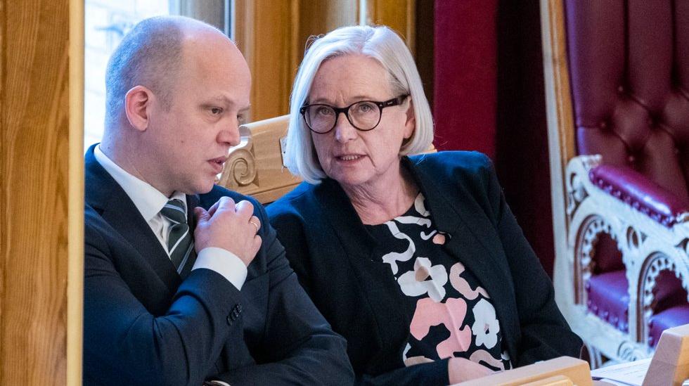 NRK : la chef du Sp-top Marit Arnstad se rend au Storting