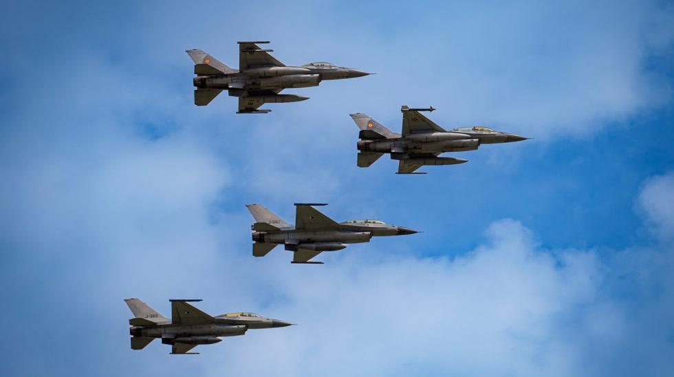 La Russie menace d’abattre les avions F-16 donnés à l’Ukraine