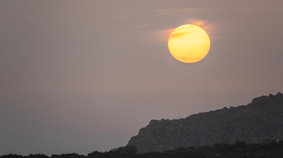Plusieurs touristes retrouvés morts lors d’une canicule en Grèce – l’Italie met désormais également en garde