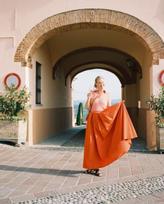 Qui nel paese di Castelnuovo Calcia c'è l'imprenditrice Inger Marie Ommel.  Si è completamente innamorata del posto e delle persone.  Foto: Andrea Degusson