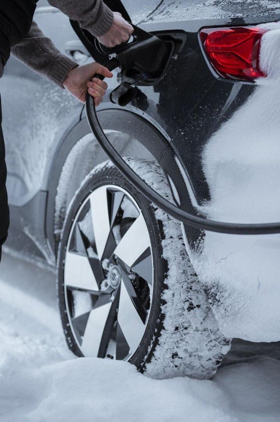When frost comes, it becomes very important to extend the range between charging stations.  Image: Nokian