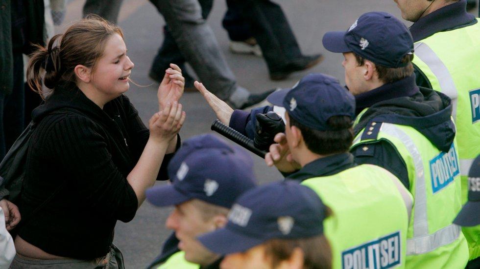 Russian fake news sparked demonstrations that cost someone his life.  Photo taken on April 27, 2007. Photo: Ints Kalnins / Reuters / NTB