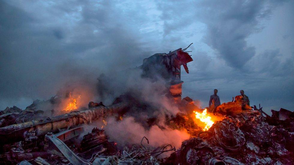 298 persone sono state uccise quando le forze filo-russe, guidate da Igor Girkin, hanno abbattuto il volo MH17 della Malaysia Airlines il 17 luglio 2014. Foto: Dimitrij Lovetskyj/AP/NTB