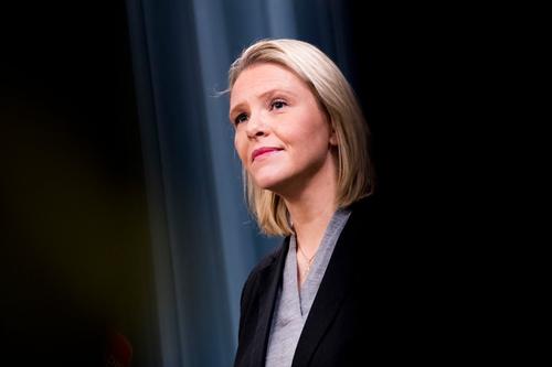 Listhaug Maleri I Bergen Overmalt Abc Nyheter