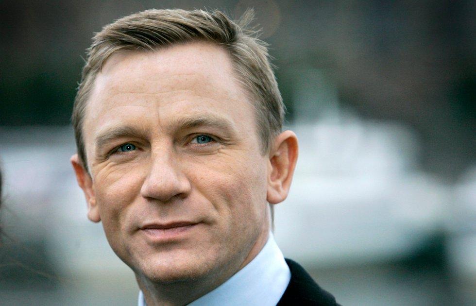 polsk-arkiv-avsl-rer-at-james-bond-var-ekte-abc-nyheter