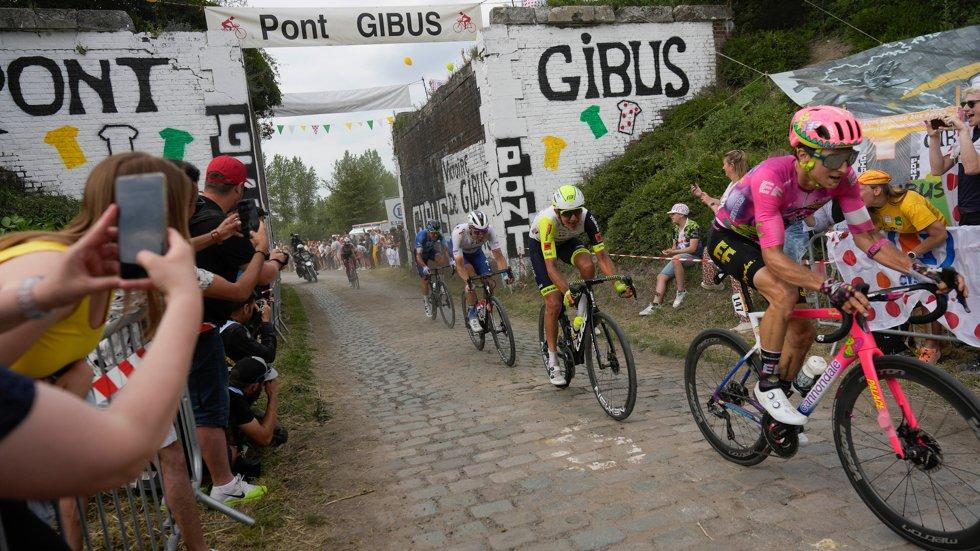 Boasson-Hagen close to victory and the yellow jersey on a very dramatic Tour stage