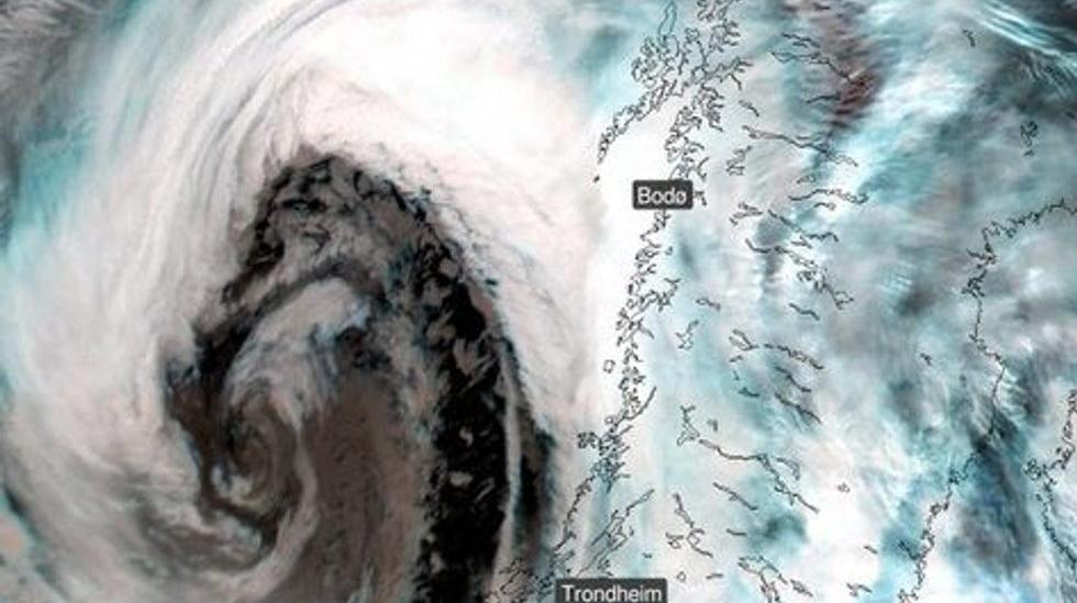 Severe Storm Causes Havoc in Nordland and Trøndelag – Wind warnings and emergency reports