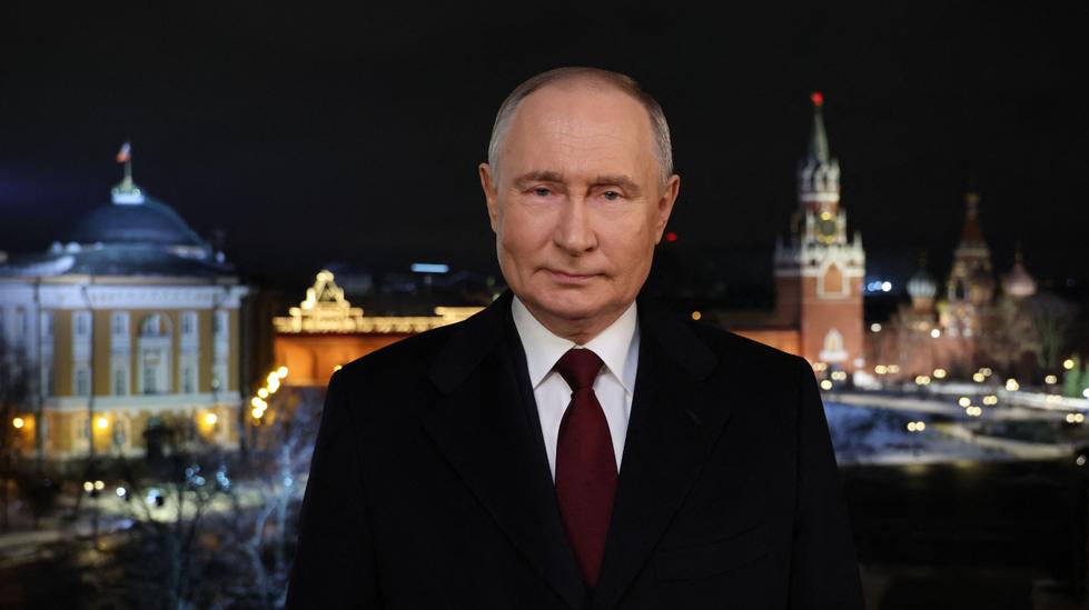 Russian Putin critic tells the world to prepare for Putin's downfall