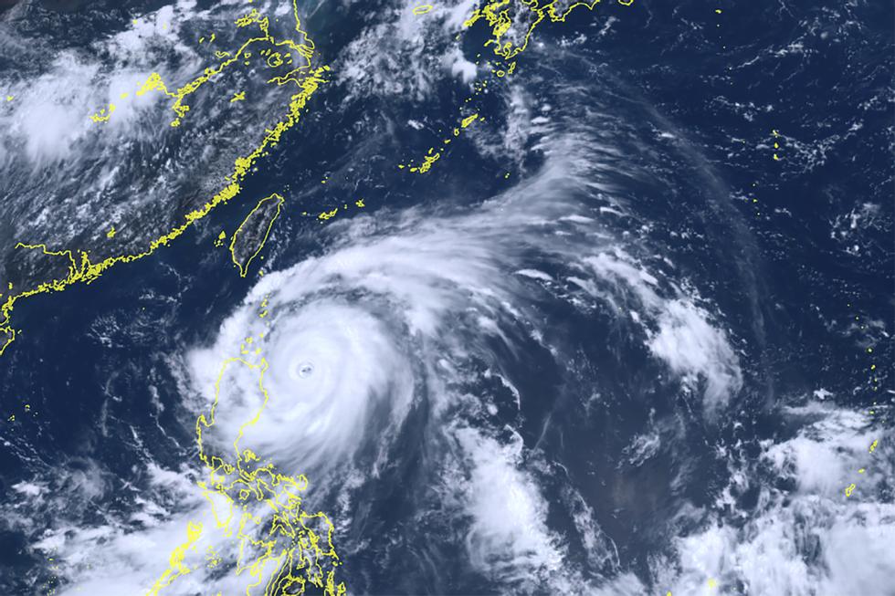 Severe Weather Alert: Hurricane Doksuri Expected to Bring Heavy Rain and Strong Winds in Cagayan and Batanes Provinces