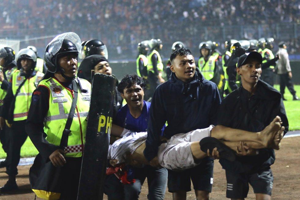 Club president takes responsibility for stadium crash in Indonesia