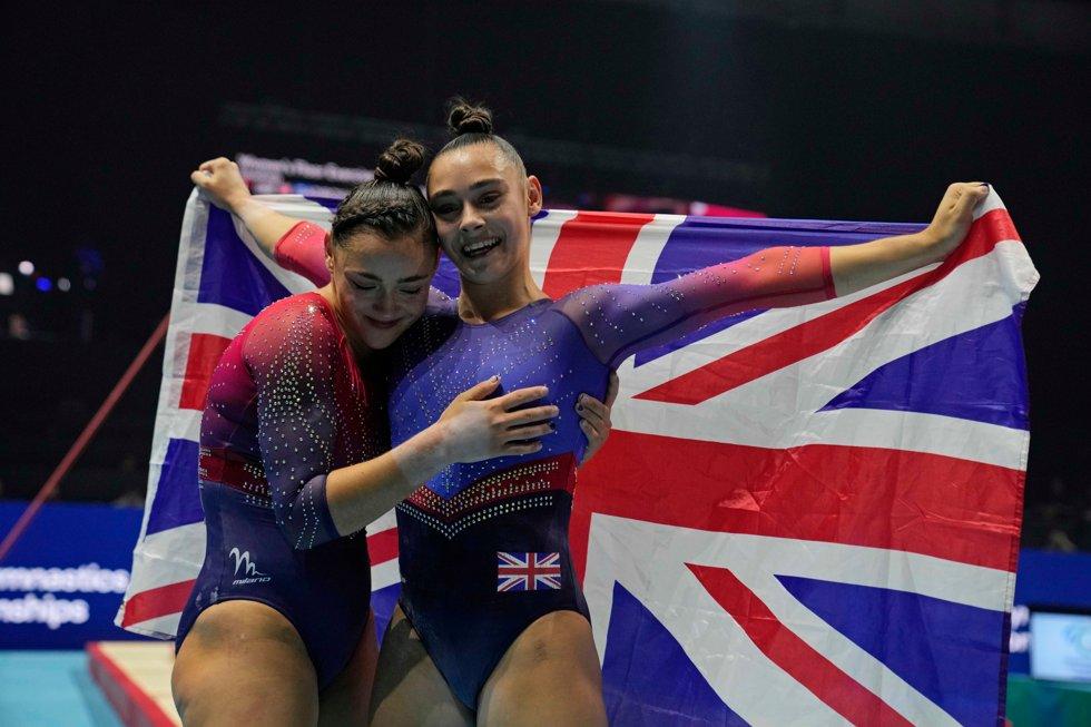 Gadirova chose British gold as the gymnastic WC ended